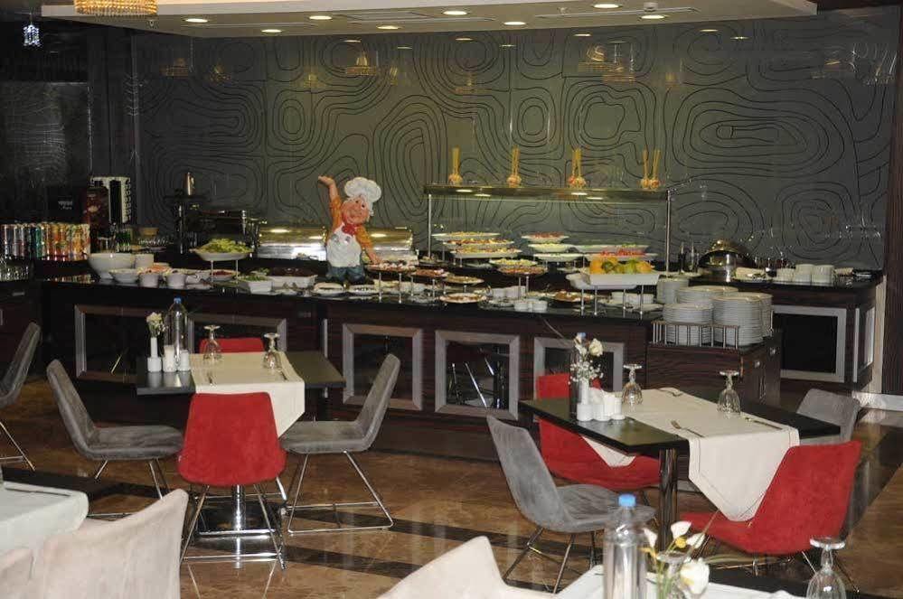 Hotel Demora